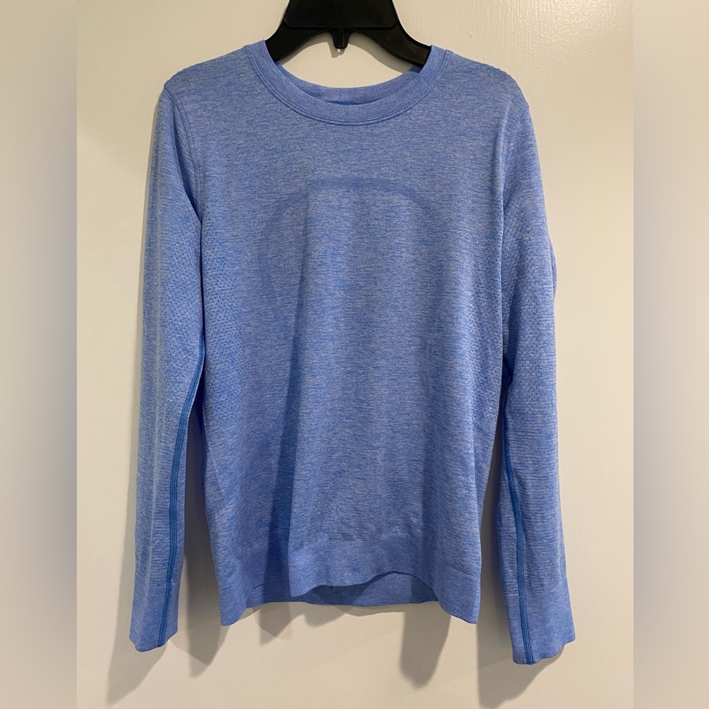 BLUE LULULEMON LONG SLEEVE ATHLETIC SHIRT🩵💙